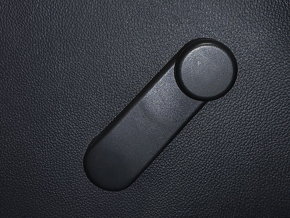 2020 Chevrolet Sonic in Orlando, FL 32808 - 18077634 27