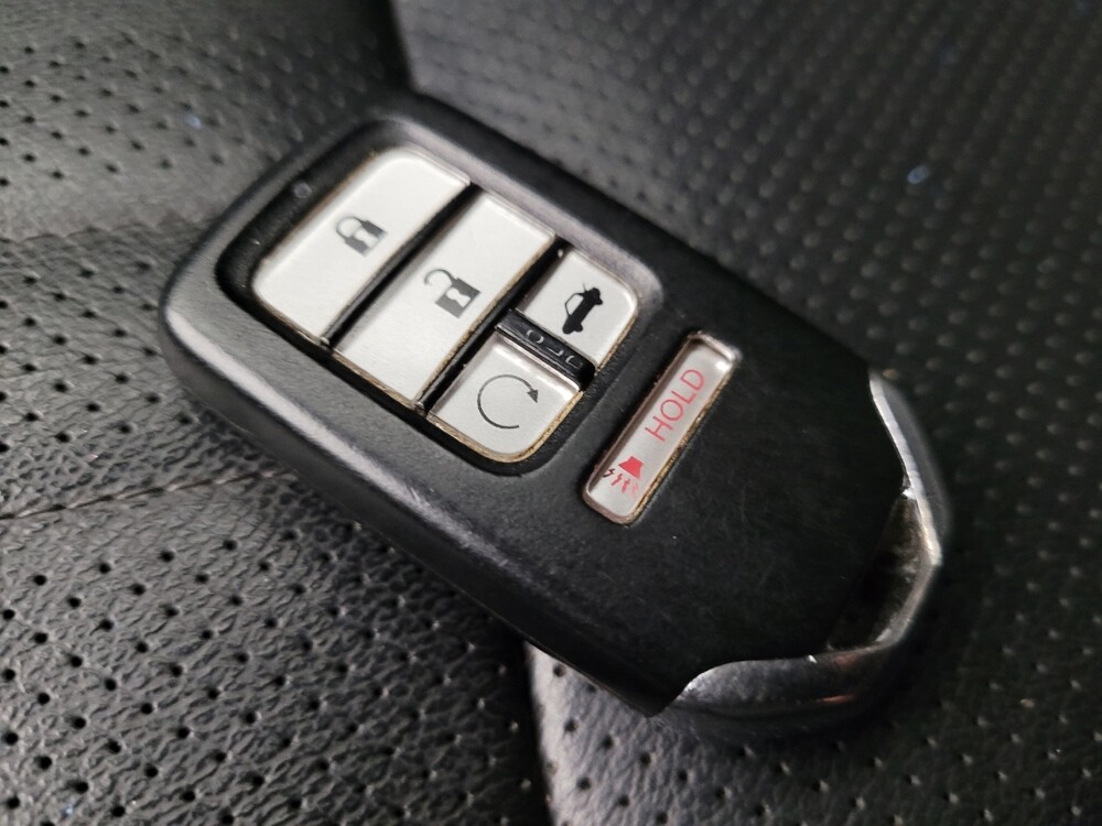 2022 Honda Accord in Glendale, AZ 85301 - 18077635 32