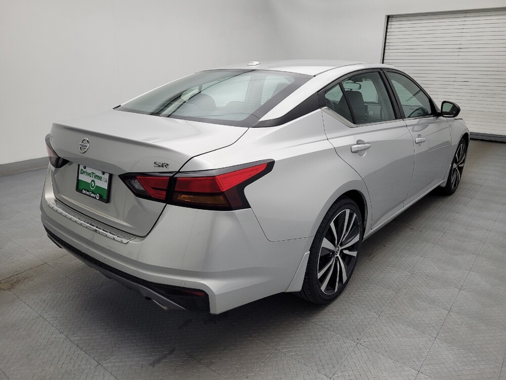 2020 Nissan Altima in Raleigh, NC 27604 - 18077657 9