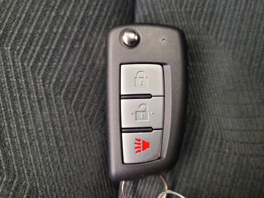 2016 Nissan Rogue in Toledo, OH 43617 - 18077659 32