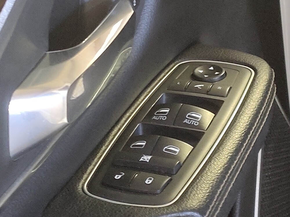 2021 RAM 1500 in Tampa, FL 33612 - 18077670 27