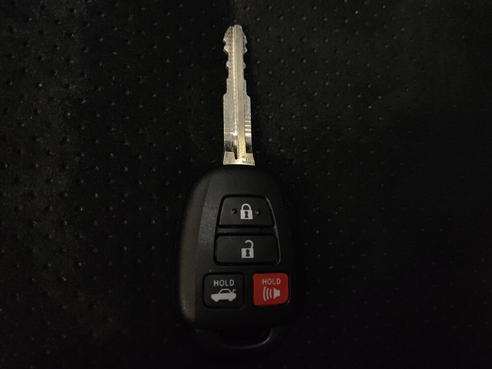 2017 Toyota Camry in Corpus Christi, TX 78412 - 18077676 32