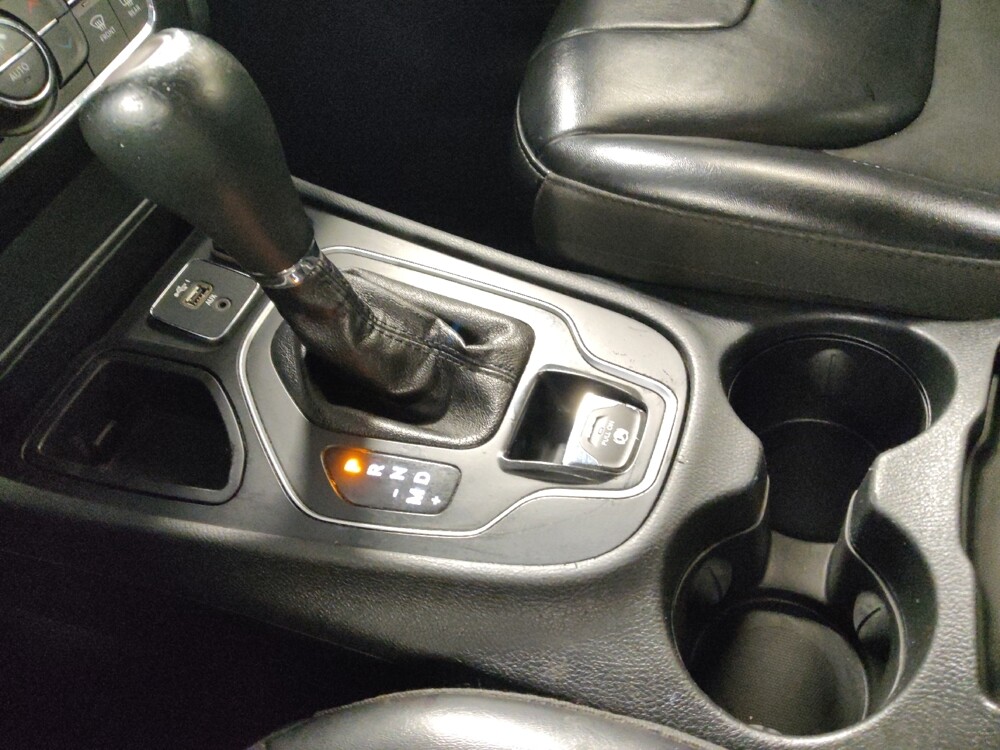 2019 Jeep Cherokee in San Antonio, TX 78238 - 18077713 26