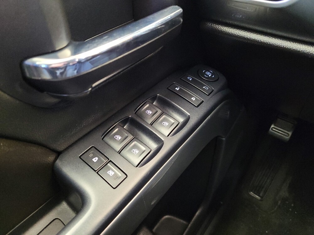 2016 Chevrolet Silverado 1500 in Columbus, OH 43228 - 18077735 27