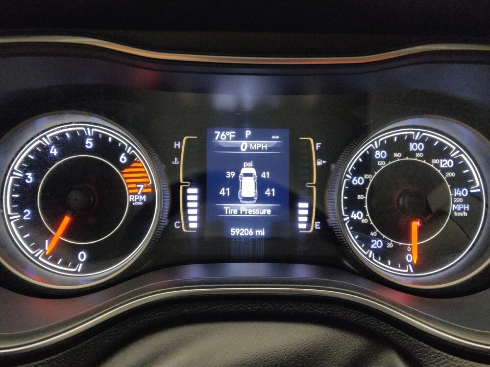 2019 Jeep Cherokee in Live Oak, TX 78233 - 18077754 23