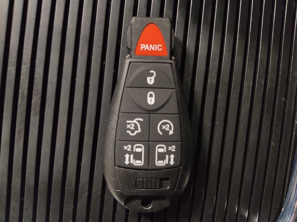 2019 Dodge Grand Caravan in Stone Mountain, GA 30083 - 18077766 32