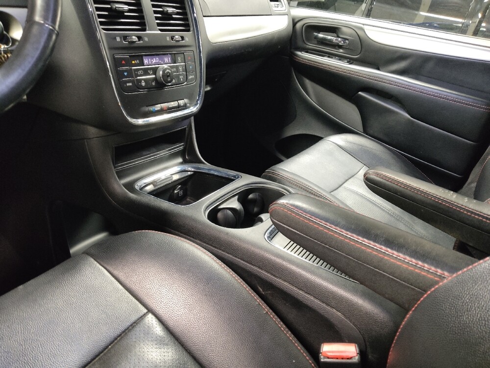 2019 Dodge Grand Caravan in Stone Mountain, GA 30083 - 18077766 26