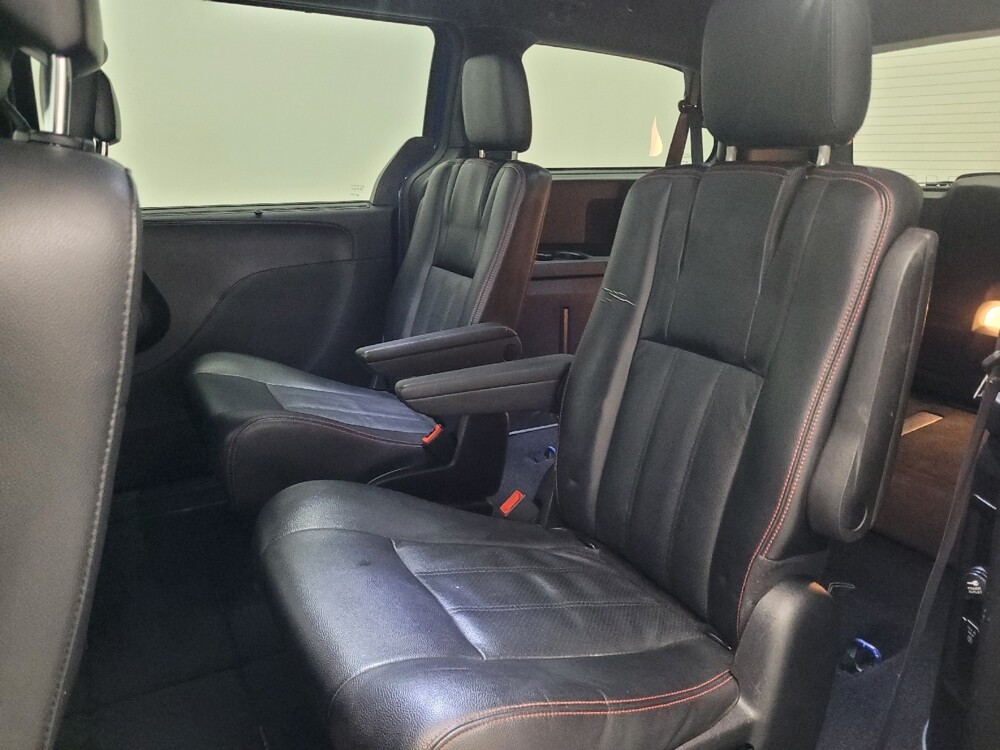 2019 Dodge Grand Caravan in Stone Mountain, GA 30083 - 18077766 18