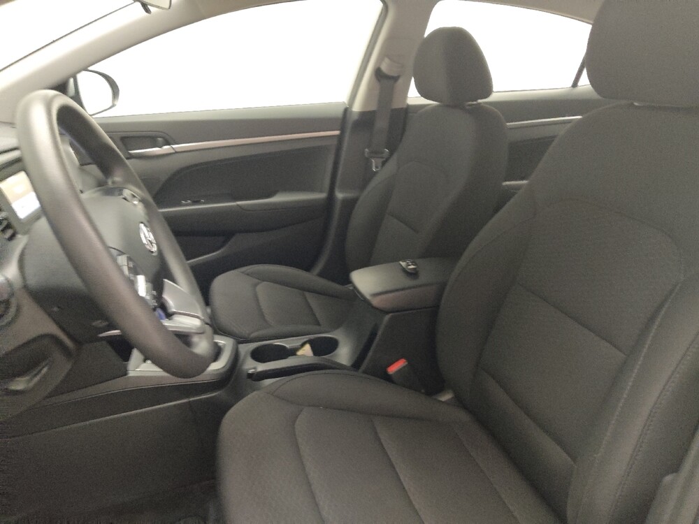 2019 Hyundai Elantra in Stone Mountain, GA 30083 - 18077769 17