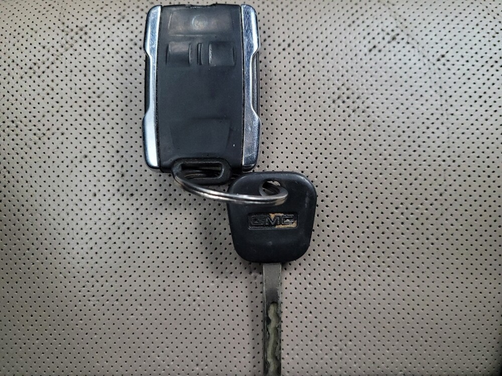 2016 GMC Sierra 1500 in Huntsville, AL 35816 - 18077822 32