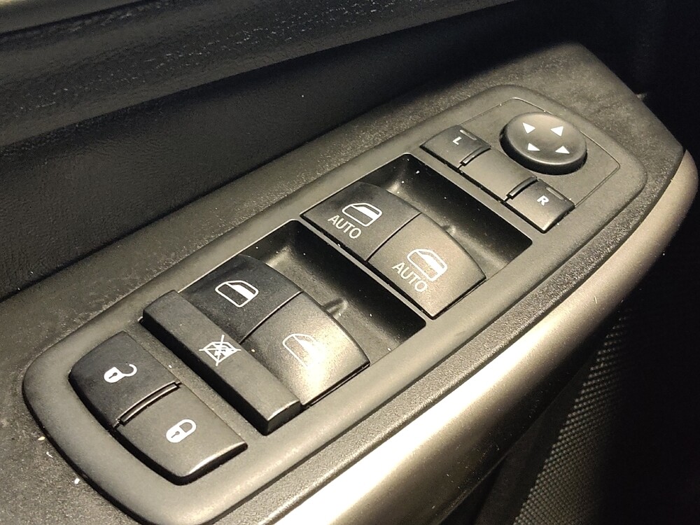 2020 Jeep Cherokee in San Antonio, TX 78238 - 18077852 27