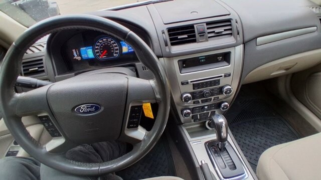 2011 Ford Fusion in Cartersville, GA 30120 - 18077861 10