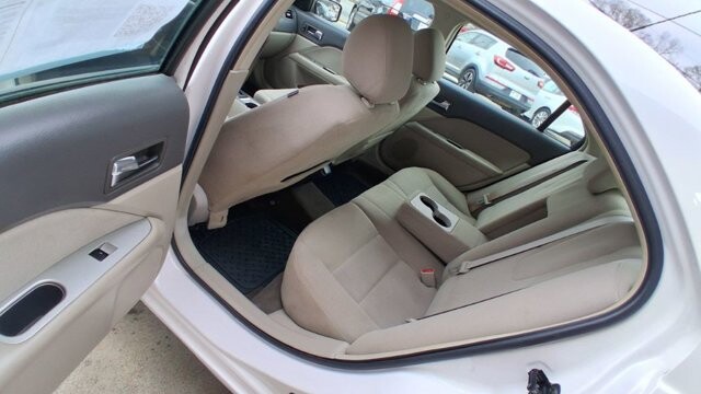 2011 Ford Fusion in Cartersville, GA 30120 - 18077861 8