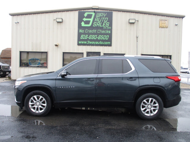 2018 Chevrolet Traverse in Oak Grove, MO 64075 - 18077864 8