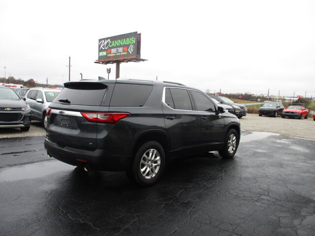 2018 Chevrolet Traverse in Oak Grove, MO 64075 - 18077864 5