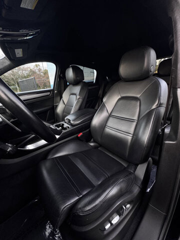 2020 Porsche Cayenne in Eastpointe, MI 48021 - 18077885 8