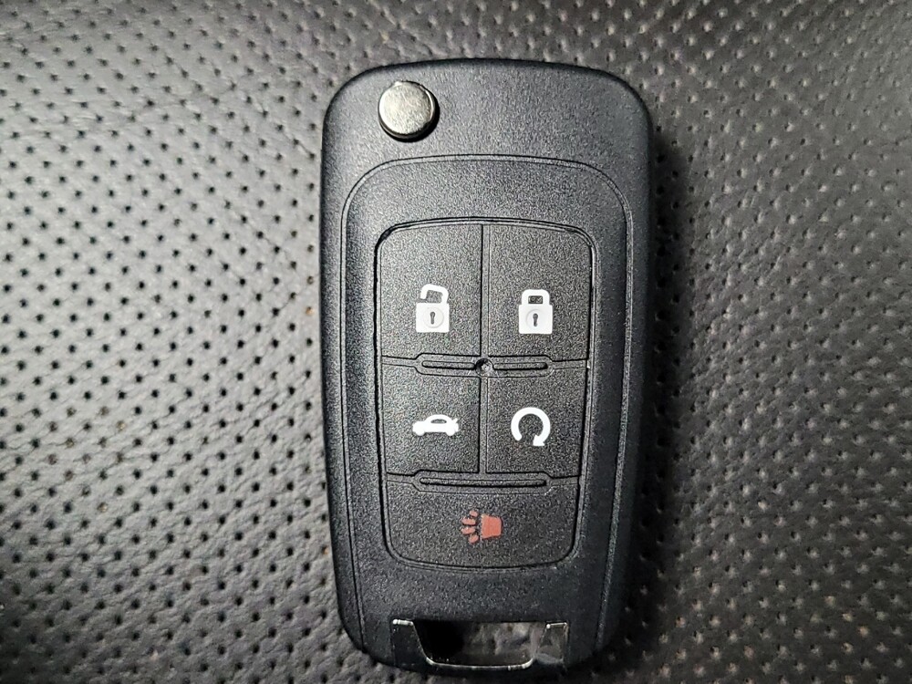 2017 Chevrolet Equinox in Memphis, TN 38115 - 18077902 32