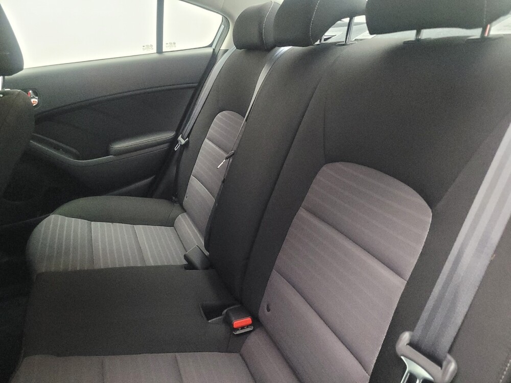 2017 Kia Forte in Jackson, MS 39211 - 18077906 18