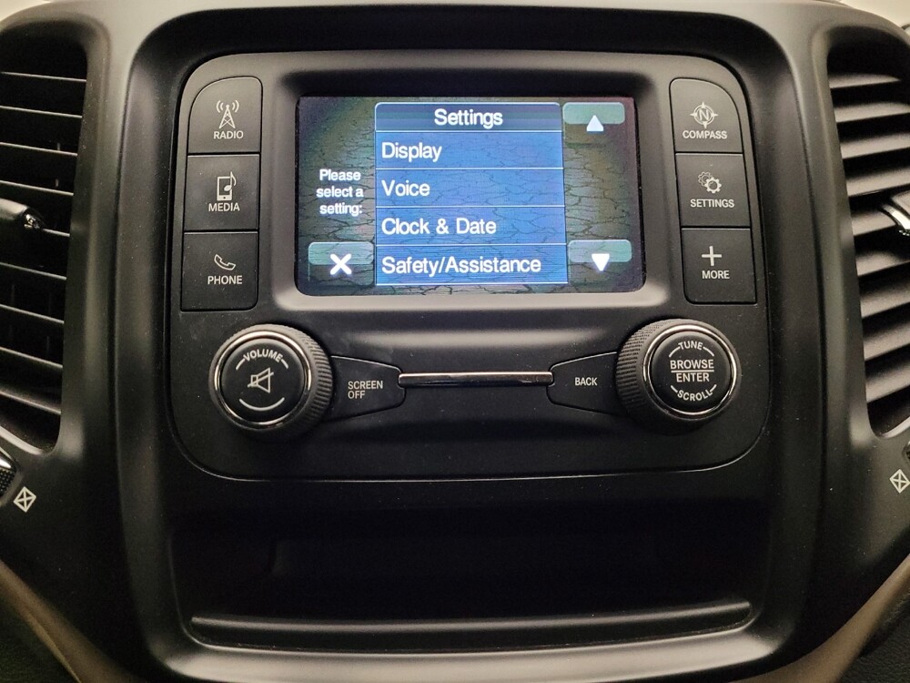 2018 Jeep Cherokee in Montclair, CA 91763 - 18077946 25