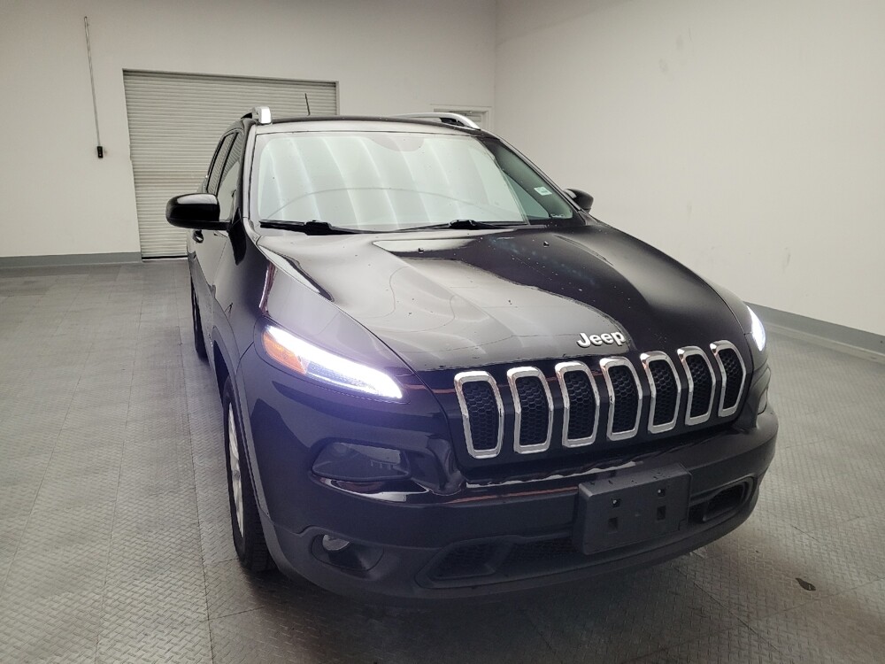 2018 Jeep Cherokee in Montclair, CA 91763 - 18077946 14