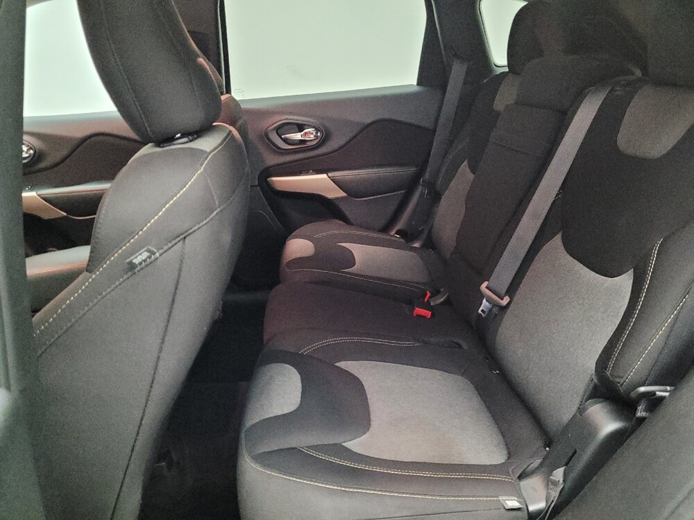 2018 Jeep Cherokee in Montclair, CA 91763 - 18077946 18