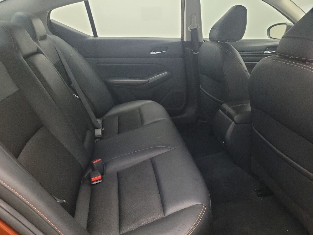 2021 Nissan Altima in Gainesville, FL 32609 - 18077950 19