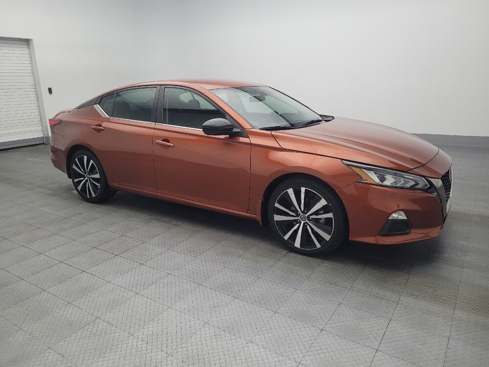 2021 Nissan Altima in Gainesville, FL 32609 - 18077950 11