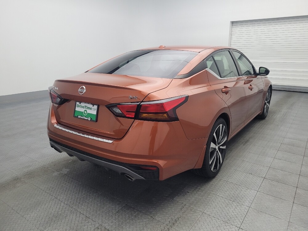 2021 Nissan Altima in Gainesville, FL 32609 - 18077950 9