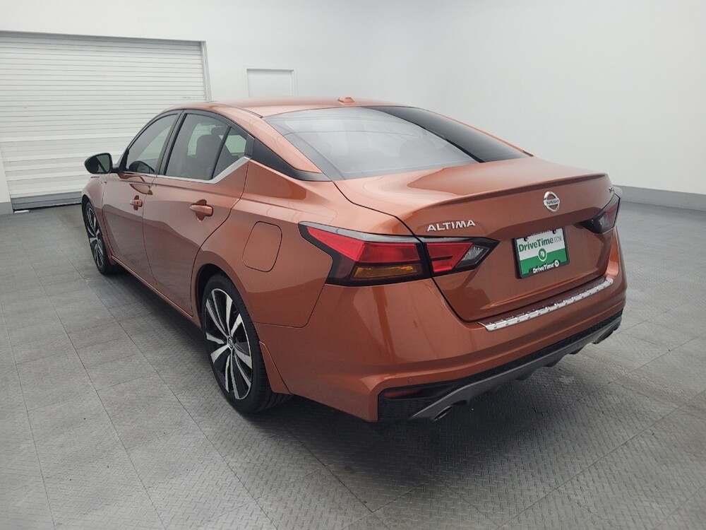 2021 Nissan Altima in Gainesville, FL 32609 - 18077950 5
