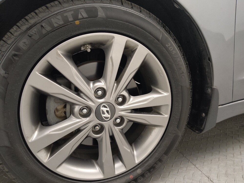 2017 Hyundai Elantra in Gainesville, FL 32609 - 18077952 31
