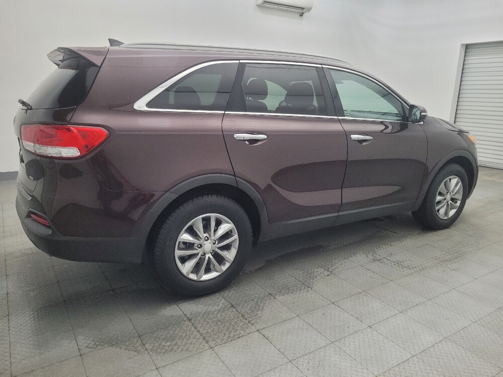 2016 Kia Sorento in Round Rock, TX 78664 - 18077975 10