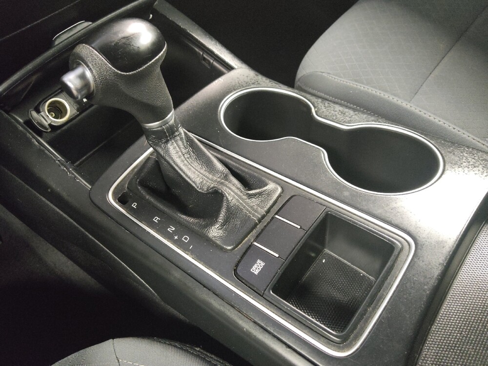 2018 Kia Sorento in Houston, TX 77060 - 18077980 26