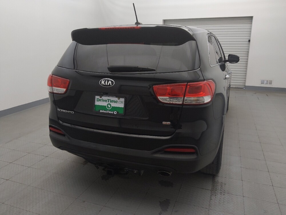 2018 Kia Sorento in Houston, TX 77060 - 18077980 7