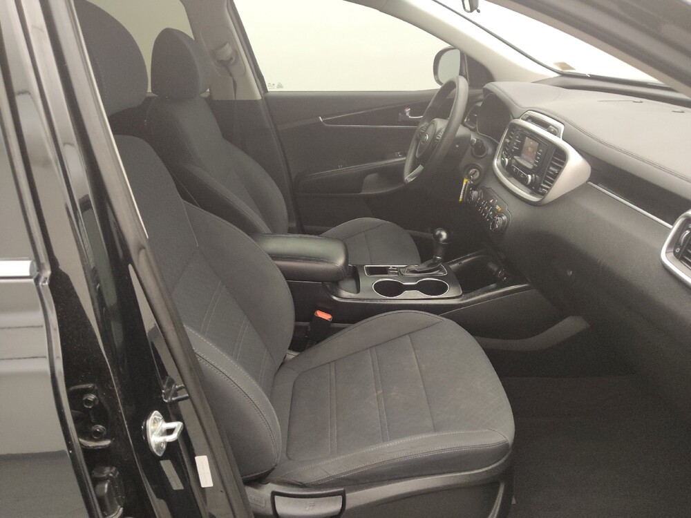 2018 Kia Sorento in Houston, TX 77060 - 18077980 21