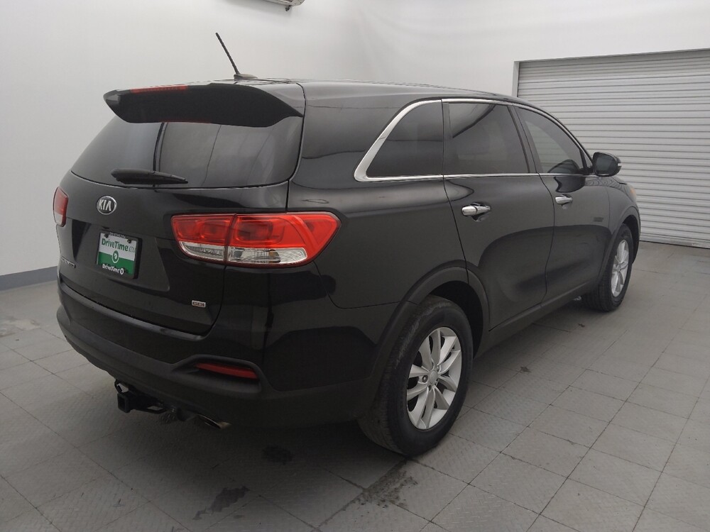 2018 Kia Sorento in Houston, TX 77060 - 18077980 9