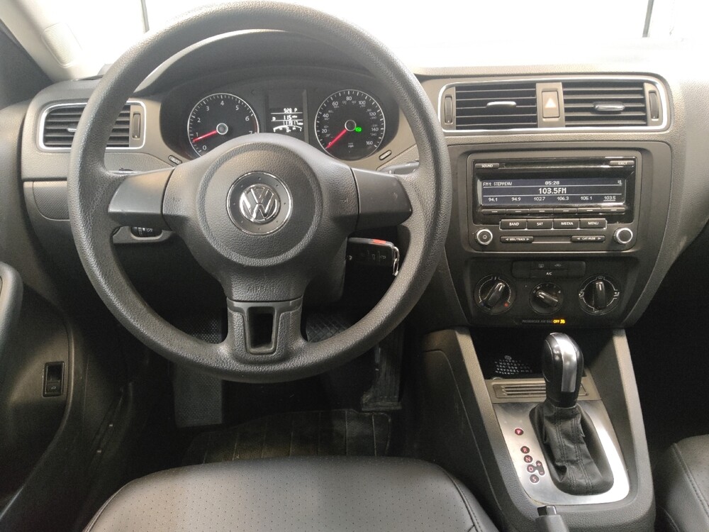 2014 Volkswagen Jetta in Fairfield, OH 45014 - 18077983 22