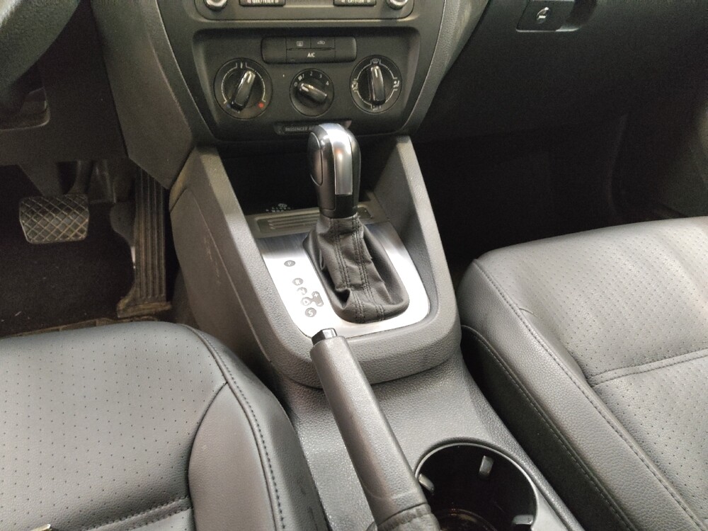 2014 Volkswagen Jetta in Fairfield, OH 45014 - 18077983 26