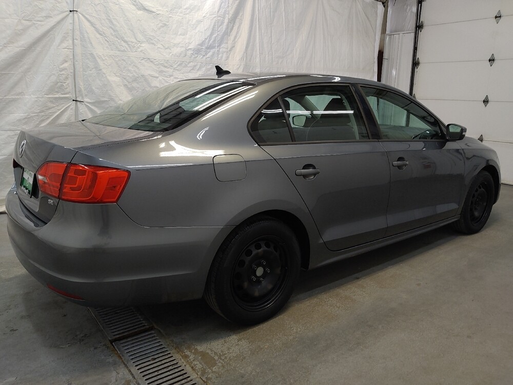 2014 Volkswagen Jetta in Fairfield, OH 45014 - 18077983 10