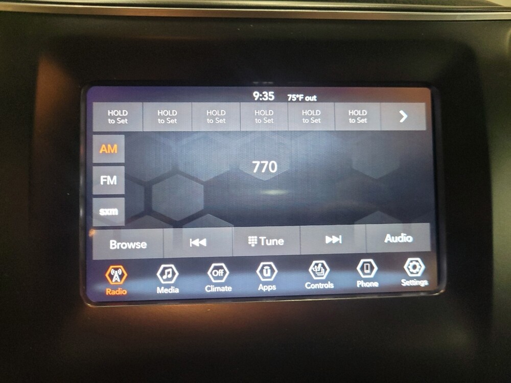 2019 Jeep Cherokee in New Castle, DE 19720 - 18078000 25