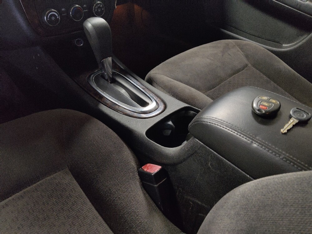 2014 Chevrolet Impala in Macon, GA 31210 - 18078106 26