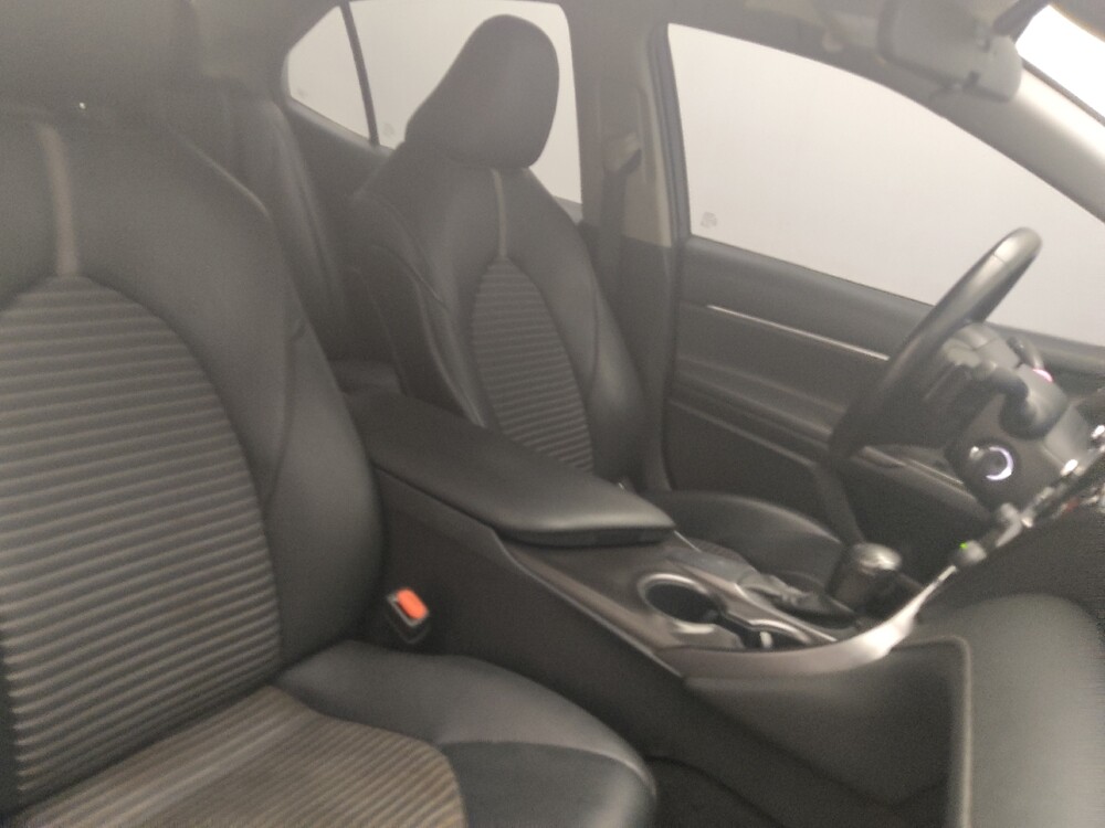 2021 Toyota Camry in Union City, GA 30291 - 18078125 21