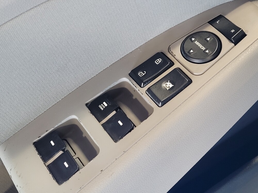 2017 Hyundai Elantra in Gainesville, FL 32609 - 18078126 27