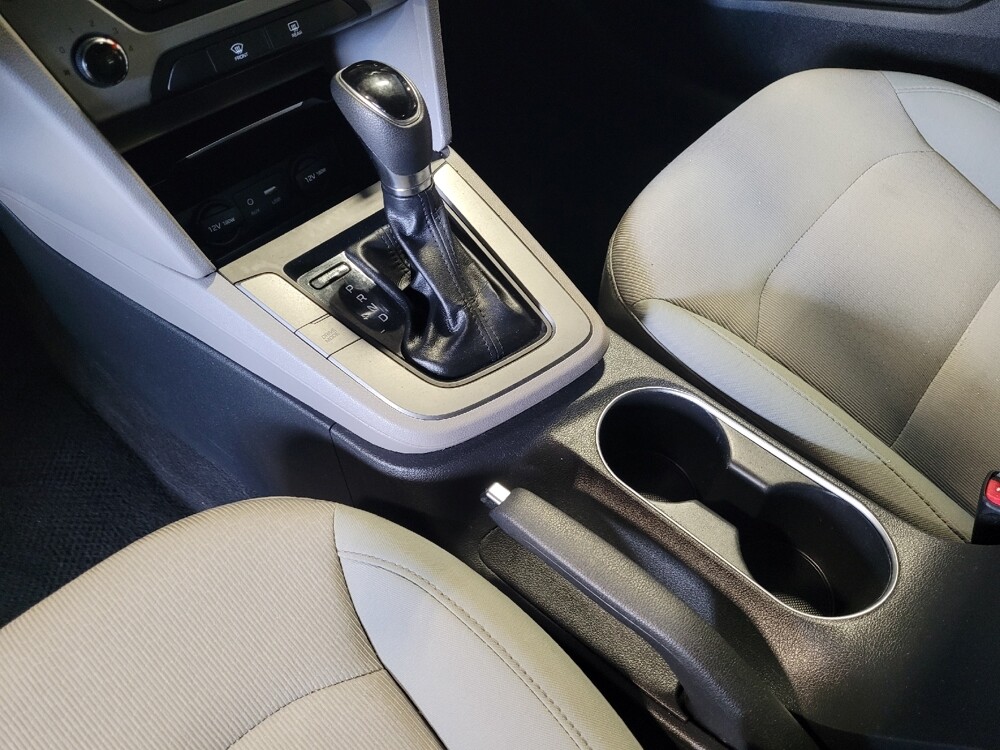 2017 Hyundai Elantra in Gainesville, FL 32609 - 18078126 26