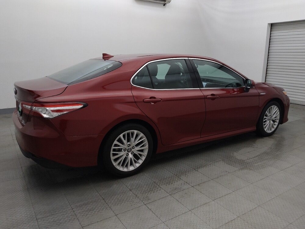 2019 Toyota Camry in Houston, TX 77060 - 18078140 10