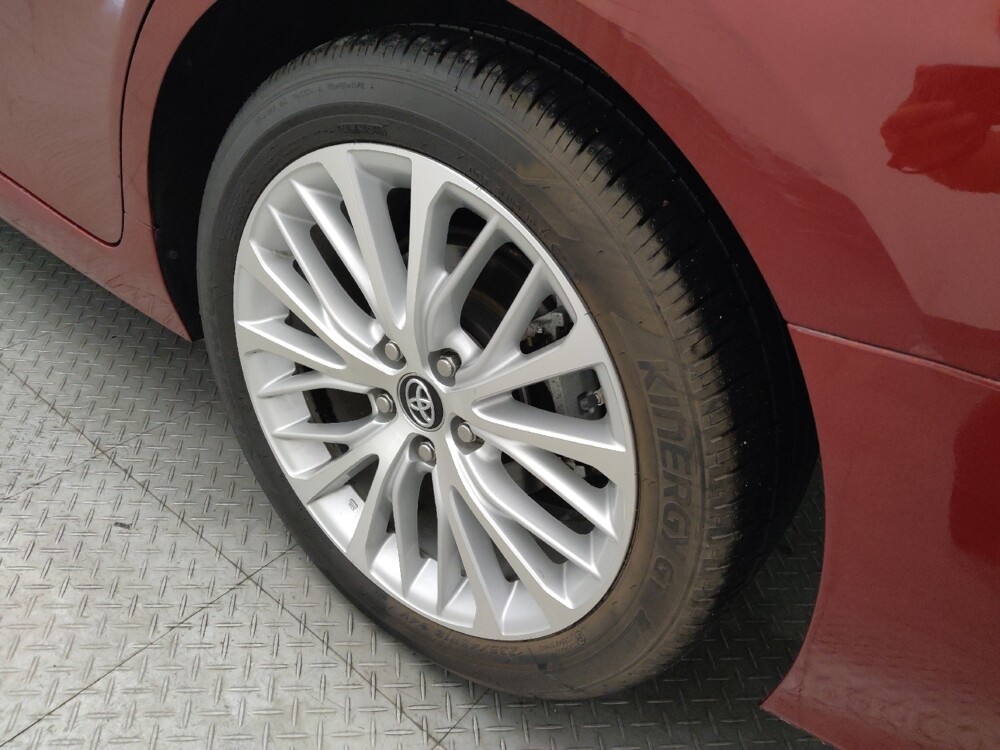 2019 Toyota Camry in Houston, TX 77060 - 18078140 31