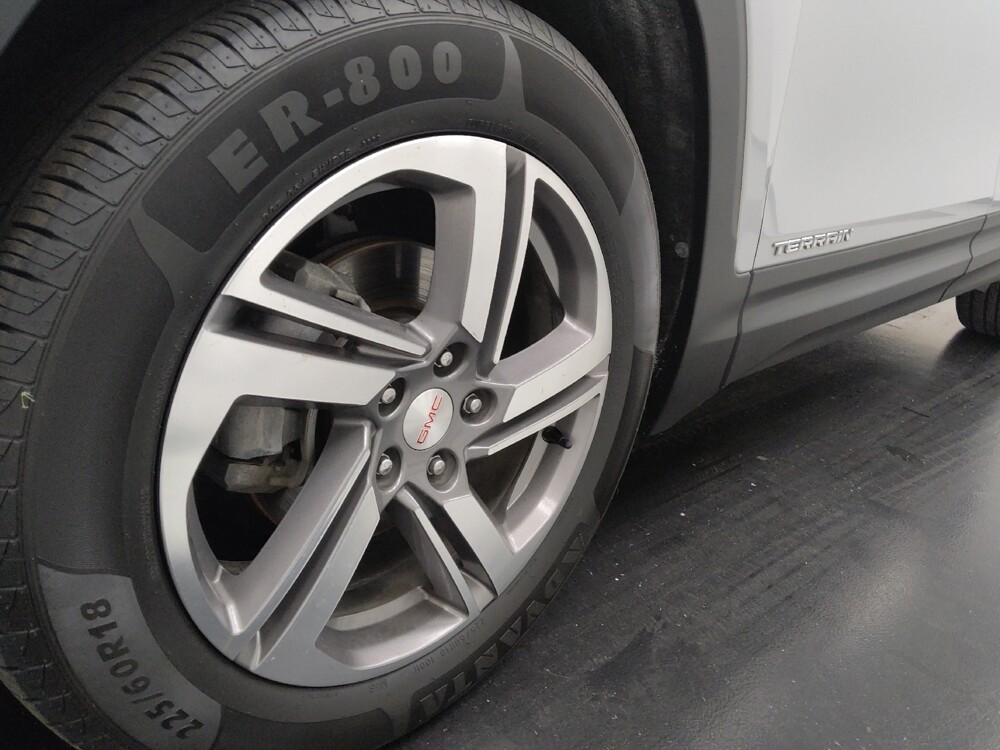 2020 GMC Terrain in St. Louis, MO 63125 - 18078186 31