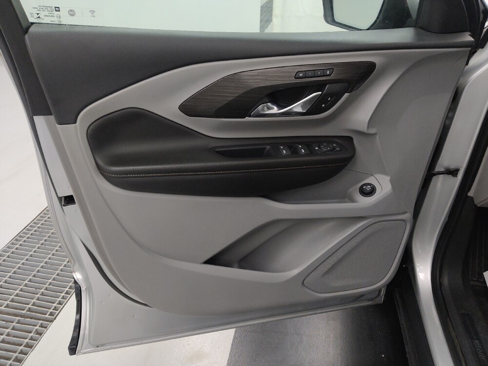 2020 GMC Terrain in St. Louis, MO 63125 - 18078186 27