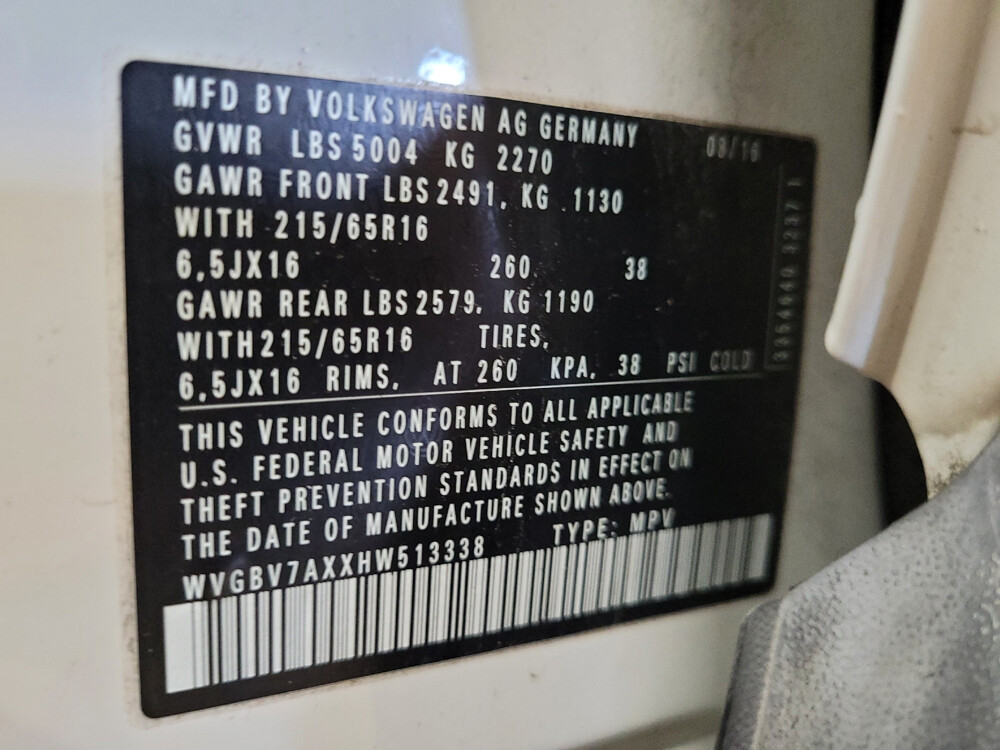 2017 Volkswagen Tiguan in Plymouth Meeting, PA 19462 - 18078196 33