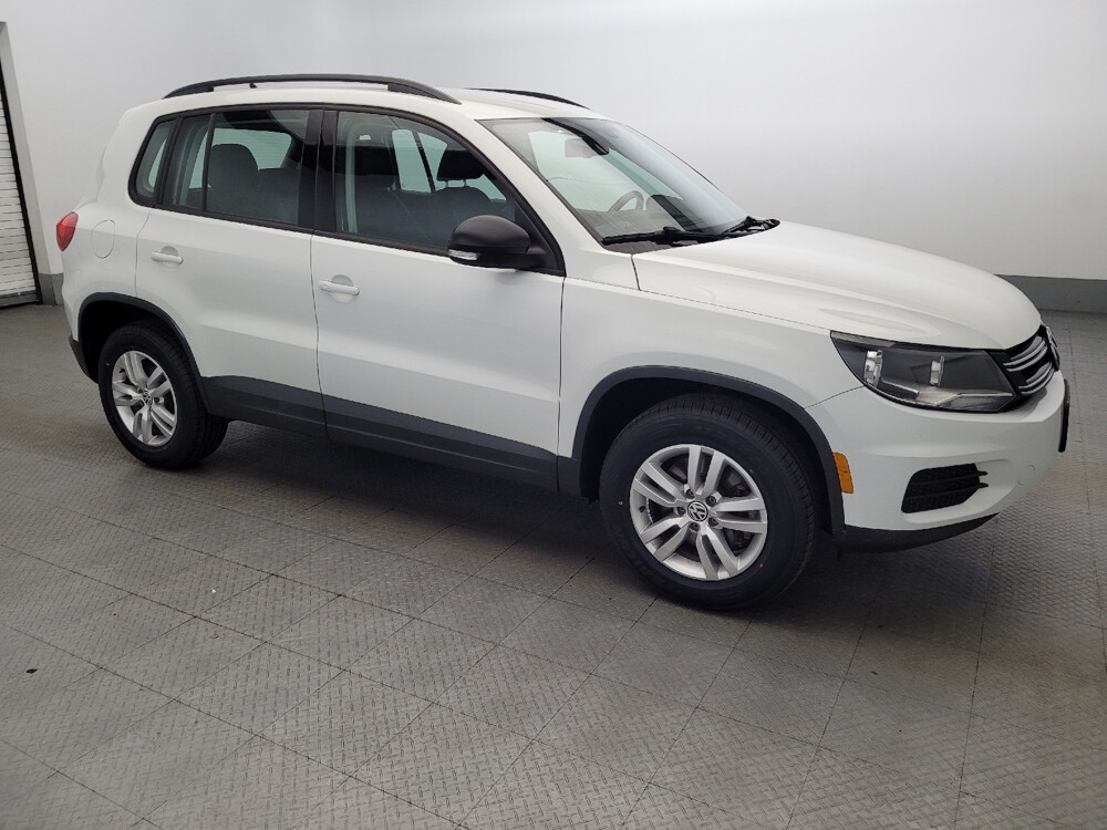 2017 Volkswagen Tiguan in Plymouth Meeting, PA 19462 - 18078196 11