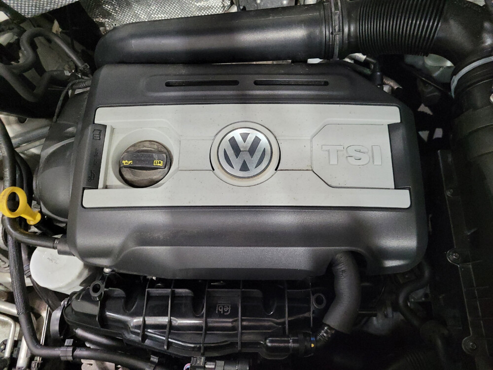 2017 Volkswagen Tiguan in Plymouth Meeting, PA 19462 - 18078196 30